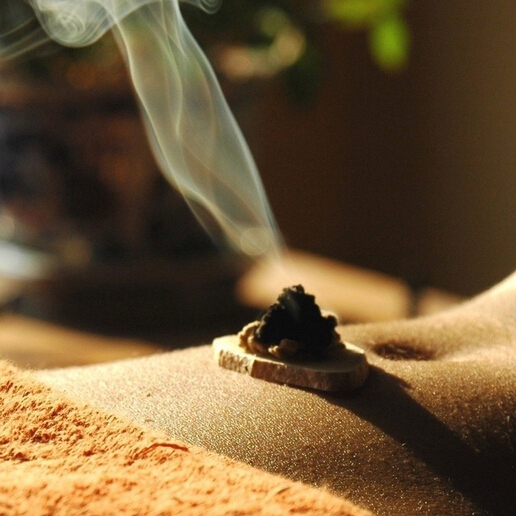 理疗套餐三:中医把脉咨询+(驱寒补阳艾灸/寒湿拔罐)二选一